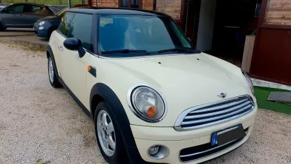 Usata Mini Cooper D 109 CV (80 kW) 2008 Utilitaria