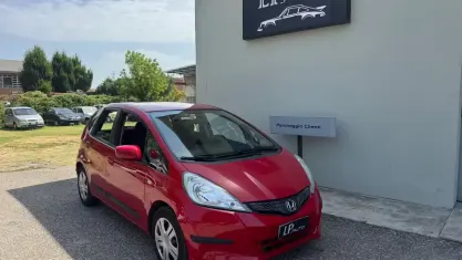 Usata Honda Jazz Elegance 90 CV (66 kW) 2011 Rosso Utilitaria