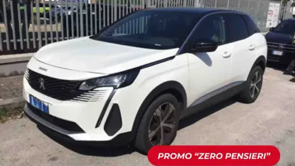 Usata Peugeot 3008 Allure 131 CV (96 kW) 2023 Bianco SUV