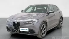 Grigio vesuvio Usata 2024 Alfa Romeo Stelvio Veloce SUV | 42.900 € (Buon prezzo)
