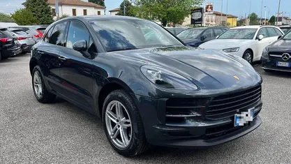 Grigio scuro metallizzato Usata 2019 Porsche Macan SUV | 36.900 €