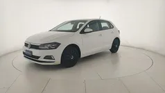 Pure white Usata 2019 VW Polo Comfortline Tre volumi | 11.900 € (Buon prezzo)