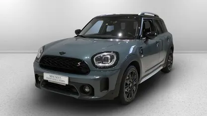 Sage green metallizzato Usata 2022 Mini Cooper SD Countryman Classic SUV | 28.000 € (Buon prezzo)