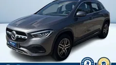Grigio metallizzato Usata 2022 Mercedes GLA180 SUV | 33.500 € (Buon prezzo)