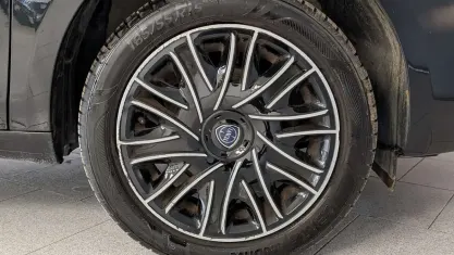 Usata Lancia Ypsilon Silver 70 CV (51 kW) 2023 Nero Utilitaria