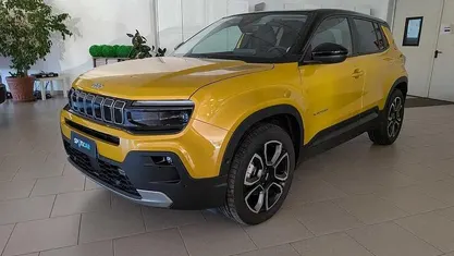 Usata Jeep Avenger Summit 101 CV (74 kW) 2024 SUV