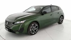 Verde olivine Nuova 2024 Peugeot 308 Allure Due volumi | 29.900 € (Buon prezzo)