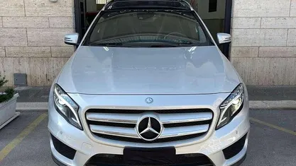 Argento Usata 2014 Mercedes GLA200 Premium SUV | 15.900 € (Buon prezzo)