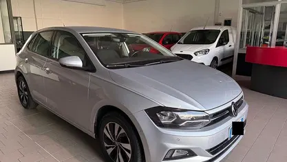 Argento Usata 2021 VW Polo Style Tre volumi | 13.500 € (Ottimo prezzo)