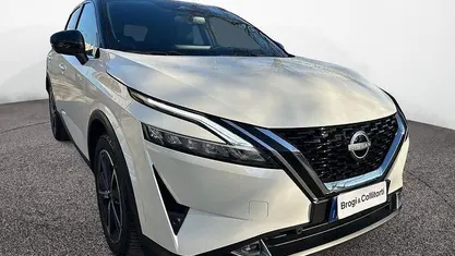 Usata Nissan Qashqai Tekna 140 CV (102 kW) 2022 Bianco SUV