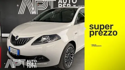 Bianco Usata 2024 Lancia Ypsilon S Due volumi | 13.850 € (Buon prezzo)