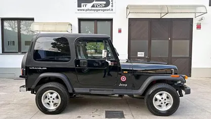 Usata Jeep Wrangler 184 CV (135 kW) 1996 SUV