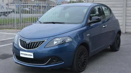 Usata 2022 Lancia Ypsilon Silver Due volumi | 11.400 € (Buon prezzo)