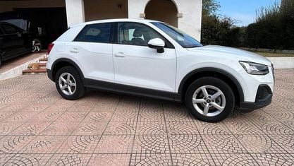 Begagnad Audi Q2 116 HK (85 kW) 2023 Vit SUV