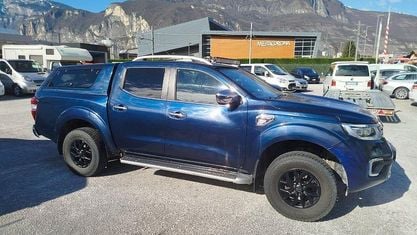 Używany Nissan Navara Tekna 190 KM (139 kW) 2018 Niebieski Pickup