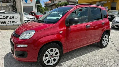 Begagnad Fiat Panda Pop 85 HK (62 kW) 2015 Röd Halvkombi