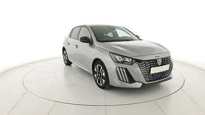 Usata Peugeot 208 Allure 101 CV (74 kW) 2025 Argento Utilitaria