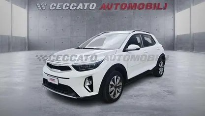 Usata 2025 Kia Stonic Style SUV | 14.287 € (Ottimo prezzo)