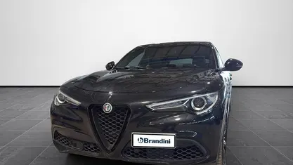 Usata Alfa Romeo Stelvio Veloce 210 CV (154 kW) 2021 Nero met. SUV