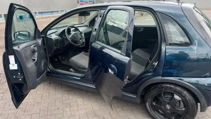 Usata Opel Corsa 69 CV (50 kW) 2006 Blu Utilitaria