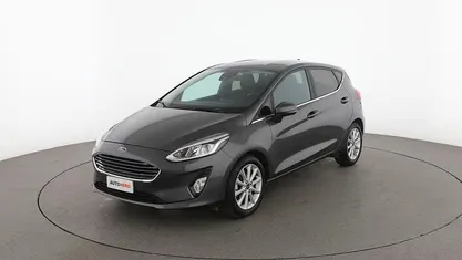 Usata Ford Fiesta Titanium 85 CV (62 kW) 2018 Grigio Utilitaria