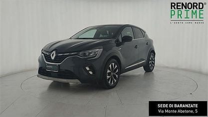 Usata Renault Captur Techno 145 CV (106 kW) 2023 Blu marino SUV