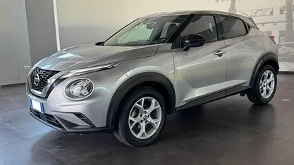 Grigio Usata 2022 Nissan Juke N-Connecta SUV | 17.800 € (Buon prezzo)