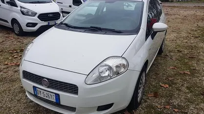 Usata Fiat Grande Punto 75 CV (55 kW) 2009 Utilitaria