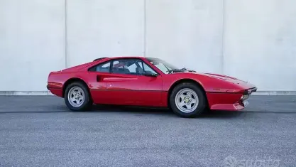 Usata Ferrari 208 1983 Rosso Coupé