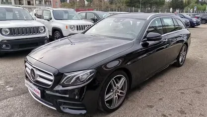 Usata Mercedes E350 Premium 258 CV (189 kW) 2017 Nero Station wagon