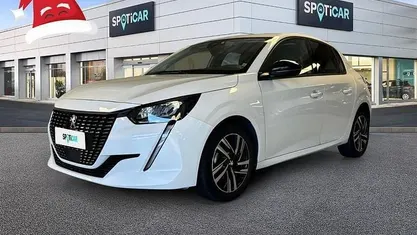 Usata 2022 Peugeot 208 Allure Due volumi | 12.100 € (Buon prezzo)