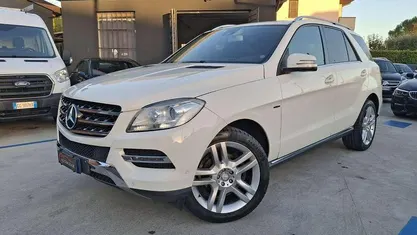 Bianco Usata 2012 Mercedes ML250 Premium SUV | 19.900 € (Buon prezzo)