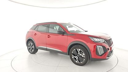 Begagnad Peugeot 2008 Allure 101 HK (74 kW) 2024 Röd SUV