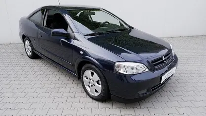 Usata Opel Astra 125 CV (91 kW) 2003 Coupé