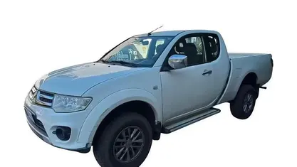 Usata Mitsubishi L200 Inform 178 CV (130 kW) 2013 Bianco Pick-up