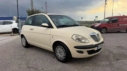 Usata Lancia Ypsilon 60 CV (44 kW) 2004 Utilitaria