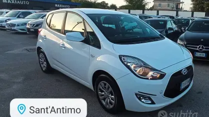 Usata Hyundai ix20 90 CV (66 kW) 2016 Bianco Utilitaria