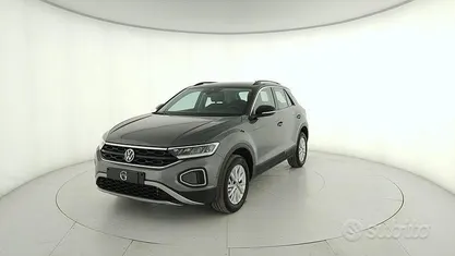 Usata VW T-Roc R-line 150 CV (110 kW) 2024 Grigio SUV