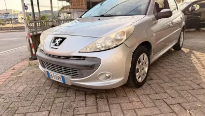 Usata Peugeot 206+ 68 CV (50 kW) 2010 Grigio Utilitaria