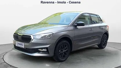 Grigio Nuova 2026 Skoda Fabia Berlina | 21.000 € (Buon prezzo)