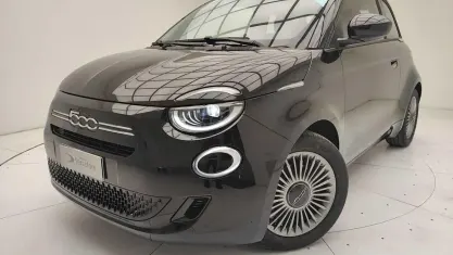 Nuova Fiat 500 65 CV (47 kW) 2026 Nero Berlina