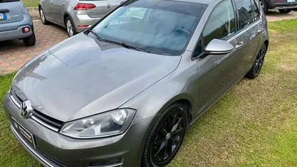 Usata VW Golf VII Highline 151 CV (111 kW) 2013 Berlina