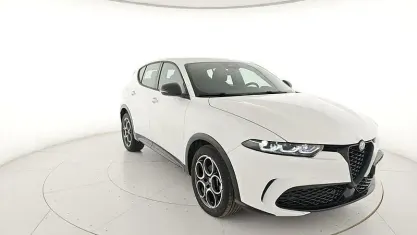 Usata Alfa Romeo Tonale Sprint 131 CV (96 kW) 2024 Bianco SUV