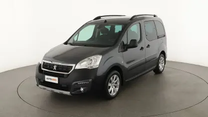 Usata Peugeot Partner Outdoor 100 CV (73 kW) 2017 Grigio