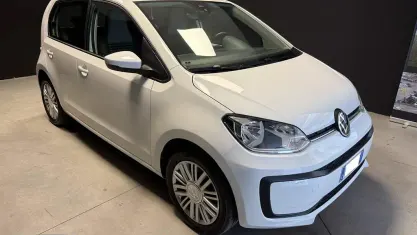 Usata VW up! move up! 65 CV (47 kW) 2023 Bianco pastello Utilitaria