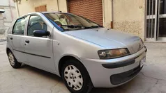 Grigio Usata 2002 Fiat Punto Due volumi | 1690 € (Buon prezzo)