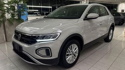 Używany VW T-Roc Life 110 KM (80 kW) 2022 Szary SUV