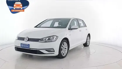 0q pure white Usata 2019 VW Golf Business Berlina | 13.300 € (Buon prezzo)