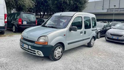 Usata Renault Kangoo 80 CV (58 kW) 2001 Monovolume