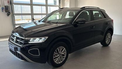Używany VW T-Roc Life 116 KM (85 kW) 2025 Czarny SUV
